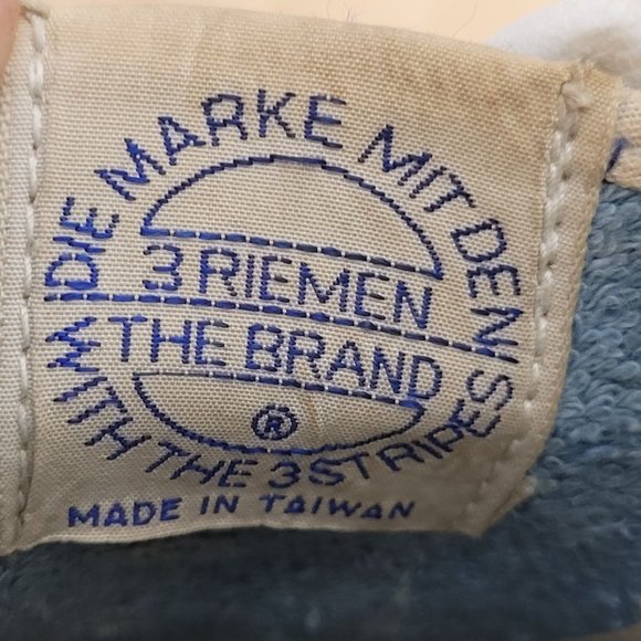 Vintage Adidas Gray Blue Stripes Made in Taiwan Rubber Soles Have Wear - Picture 5 of 9